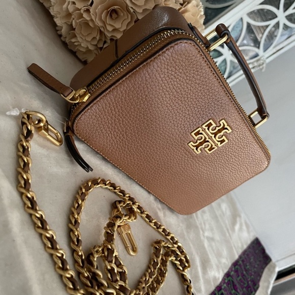 Tory Burch Handbags - New Tory burch Britten small top handle case crossbody ❤️